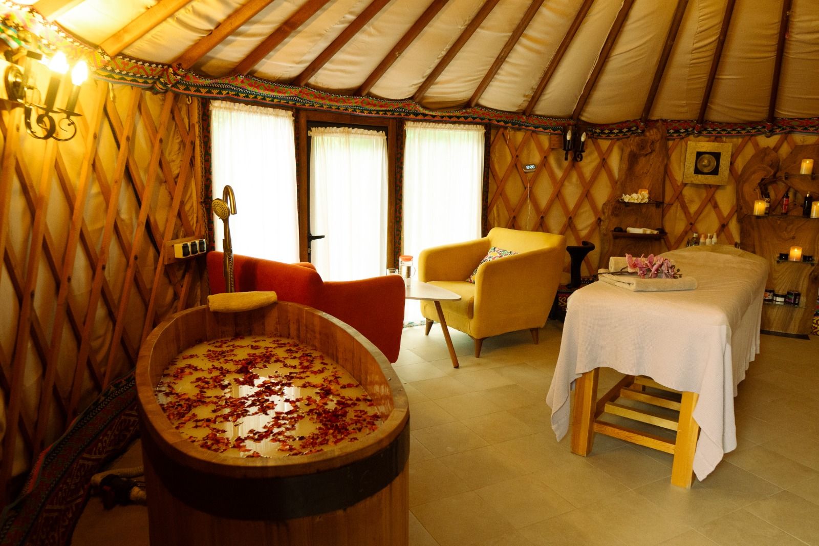 Жетілген әйелдер БДСМ порно